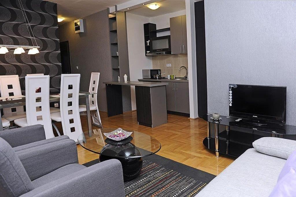 Lux Apartment A38, Kraljevi Cardaci, كوباونيك المظهر الخارجي الصورة